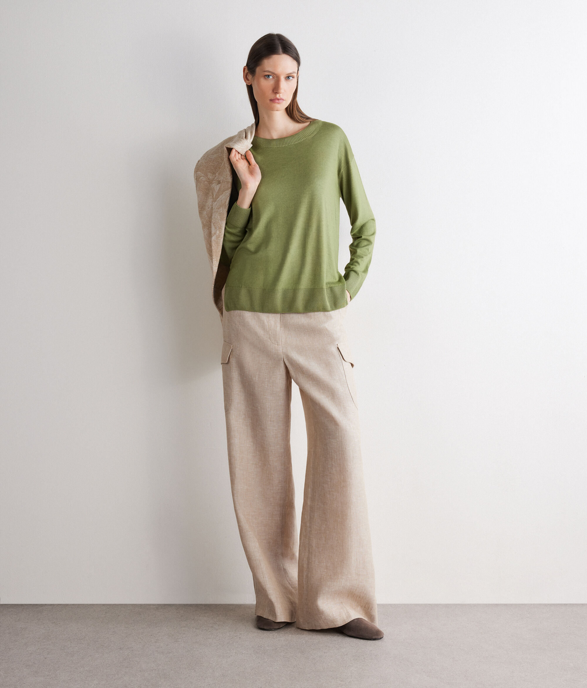 Round-Neck Cashmere Jumper with Slits