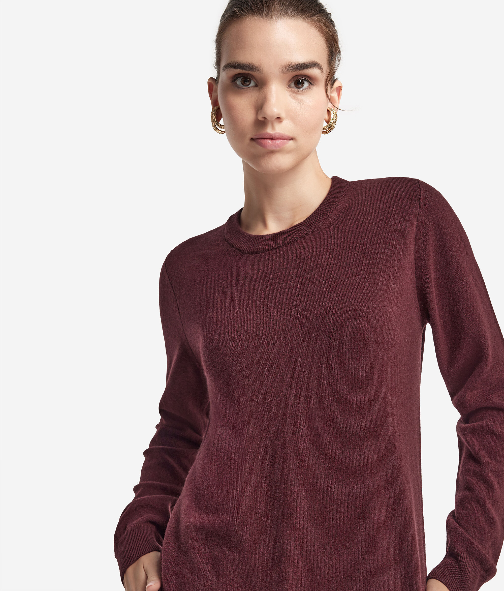 Long-Sleeved Ultrasoft Cashmere Round-Neck Jumper