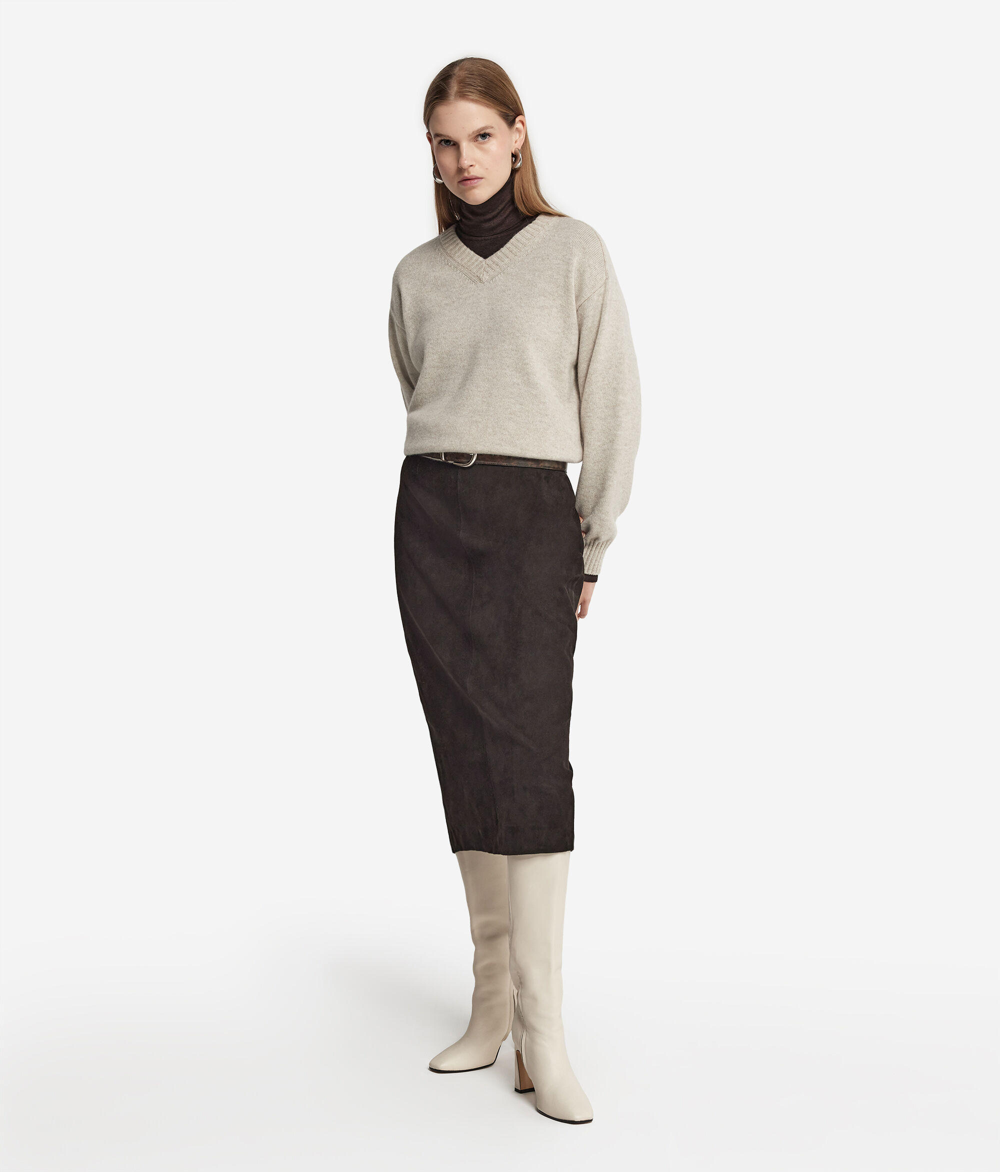 Ultrasoft Cashmere V-Neck Jumper with Set-In Sleeves