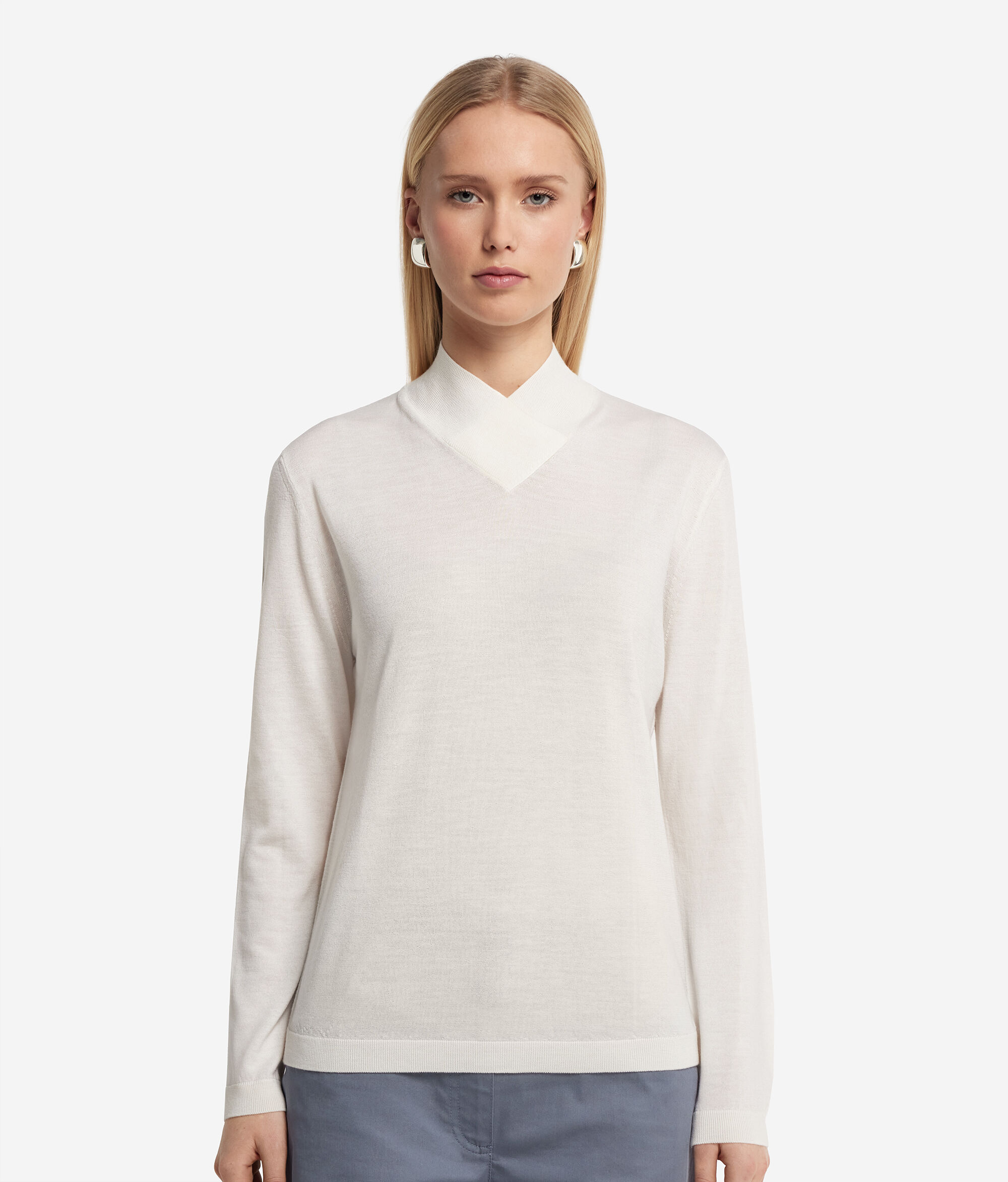 Μπλούζα από Cashmere με Σταυρωτό Ψηλό Γιακά