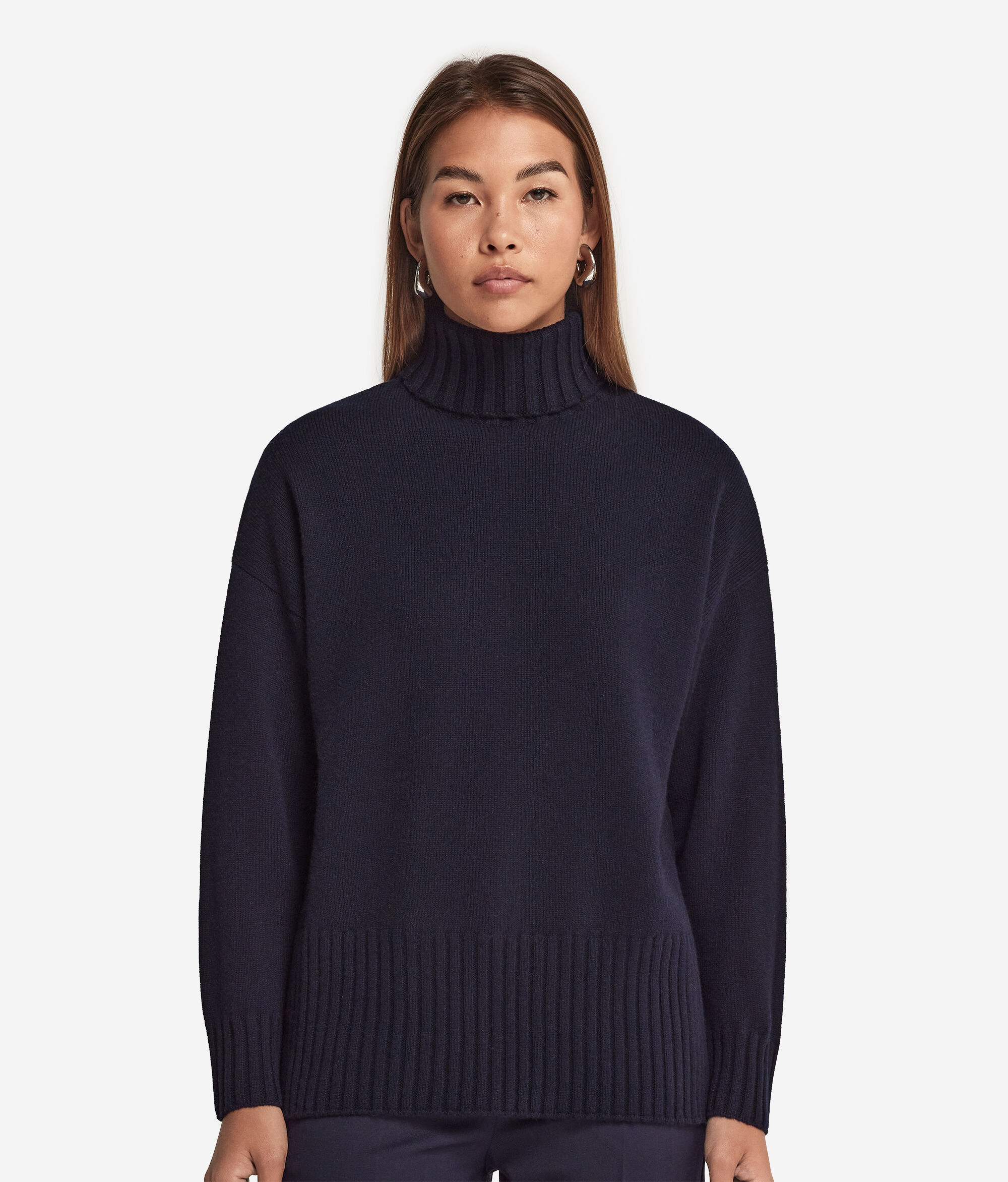 Oversized Turtleneck Sweater in Ultrasoft Cashmere