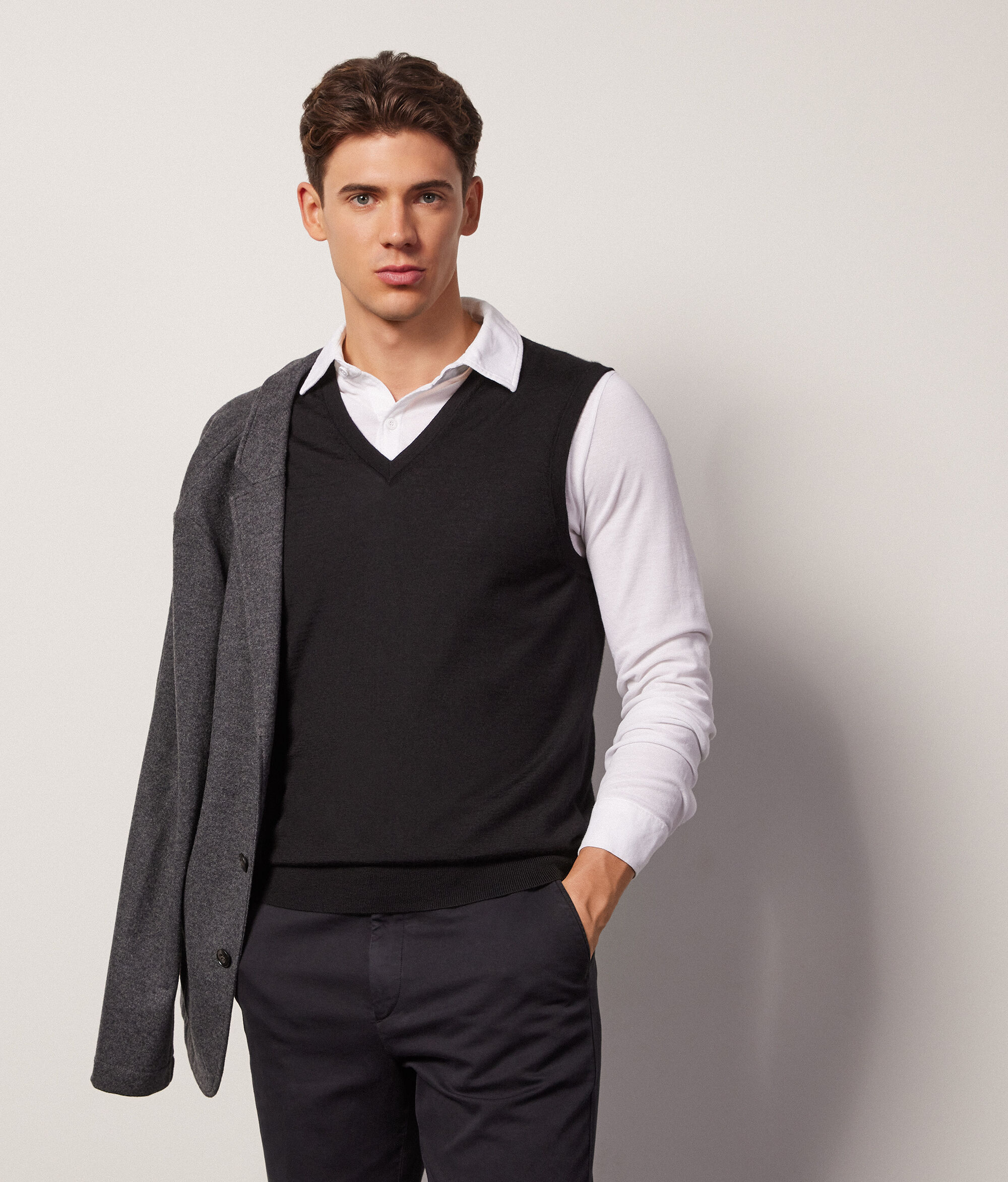 Gilet Scollo a V in Cashmere Ultrafine