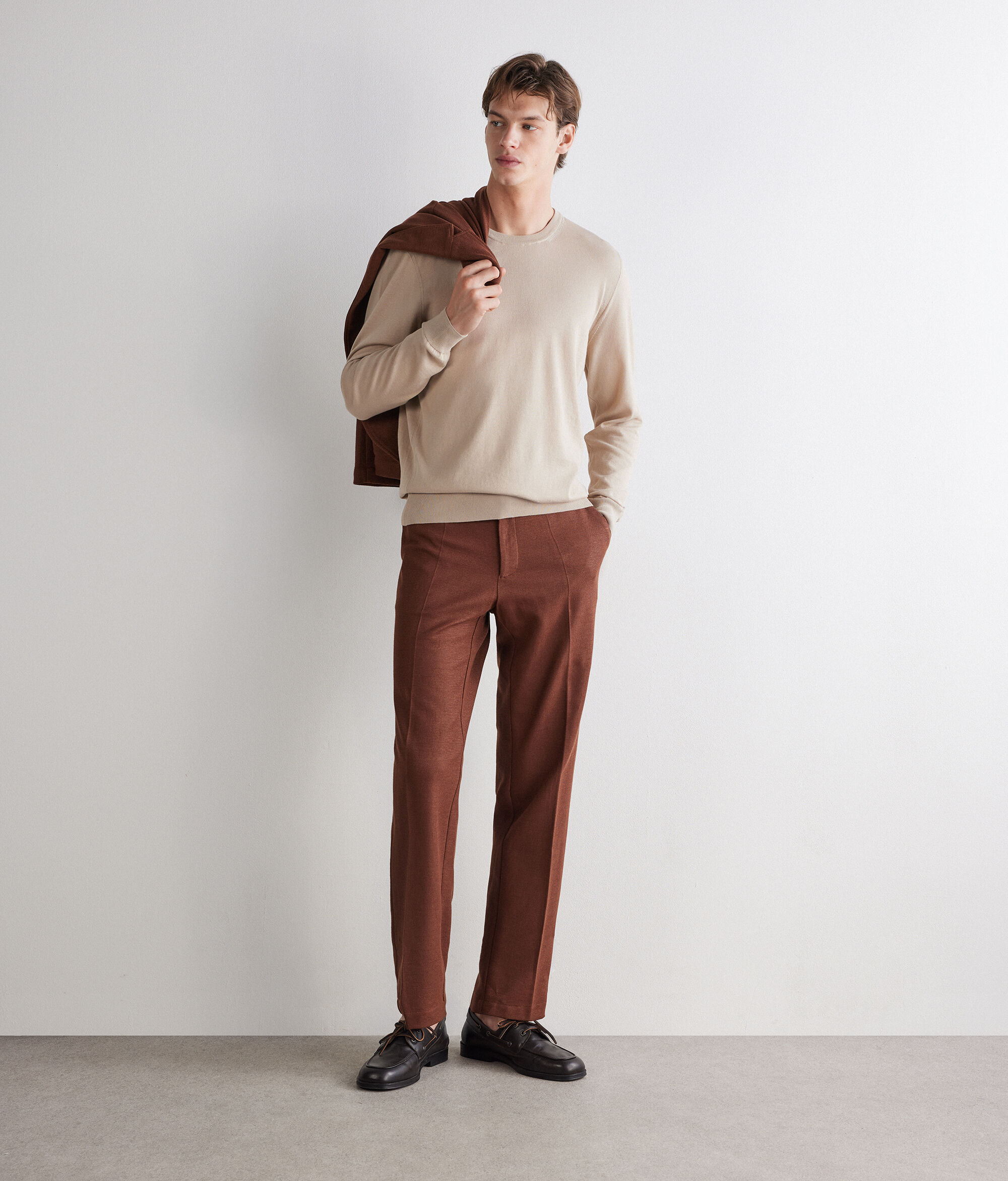 Μακρυμάνικη βαμβακερή μπλούζα με στρογγυλή λαιμόκοψη