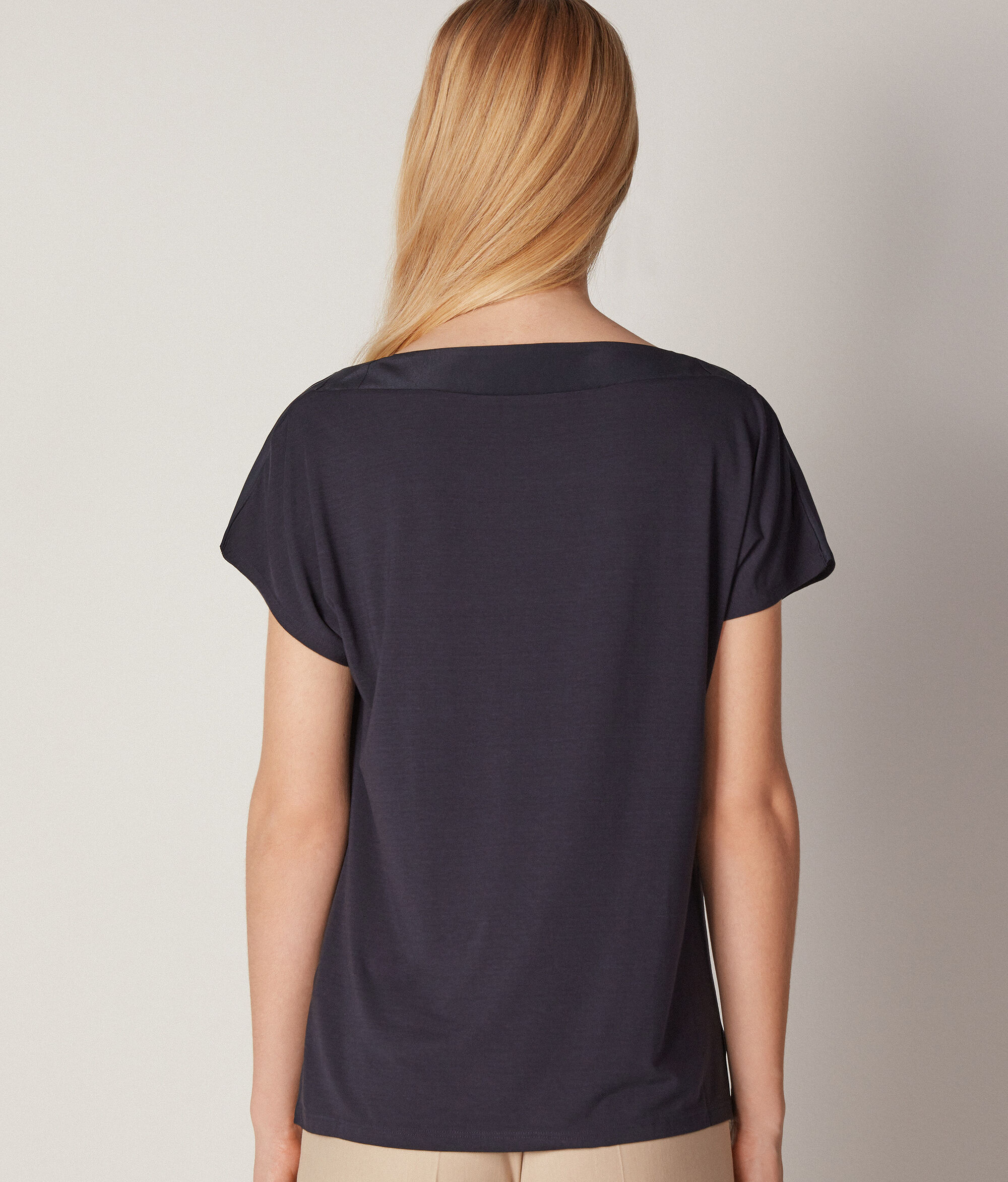 U-Boot-T-Shirt aus Seide und Modal