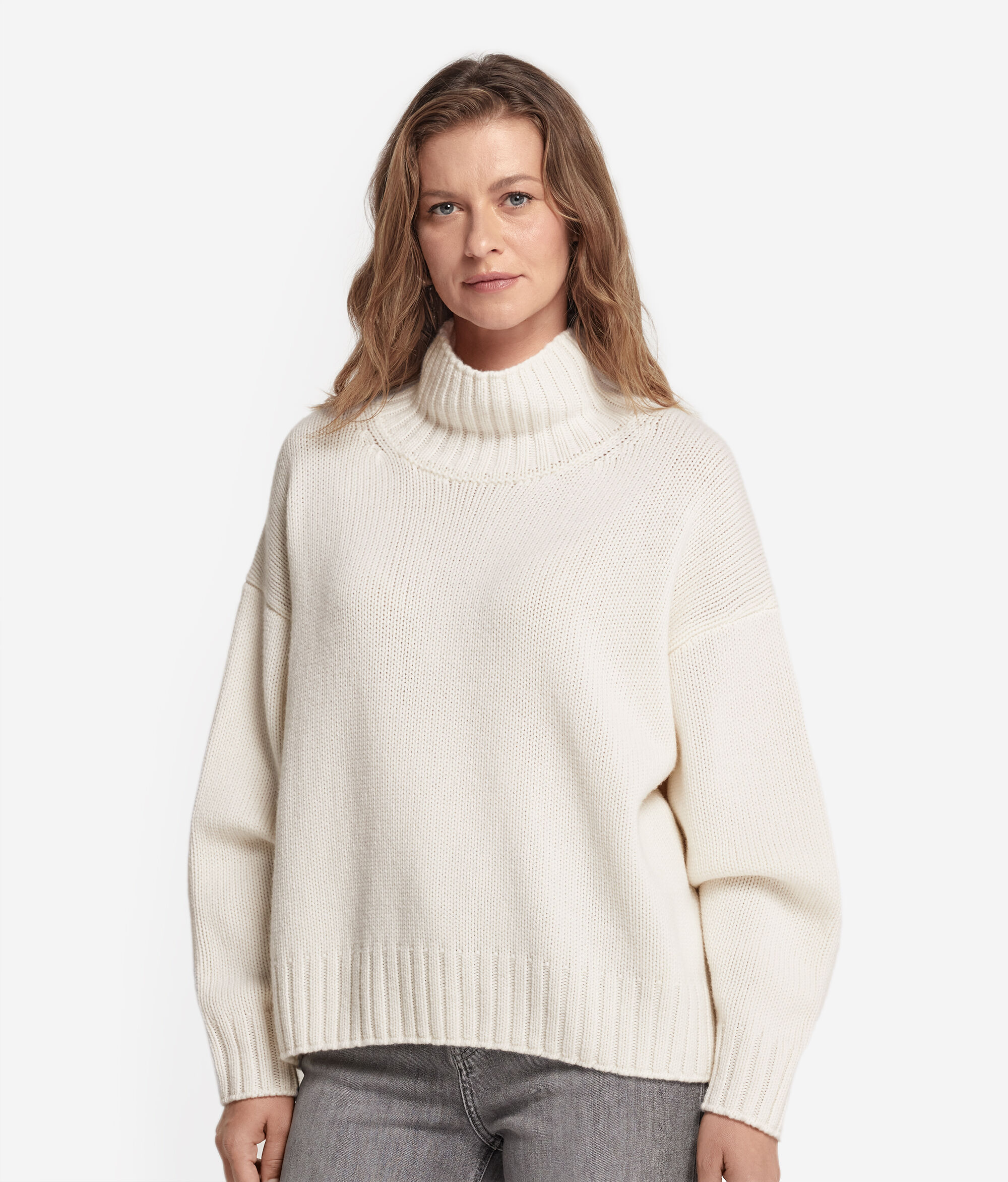 Sweter z Kaszmirowego Trykotu z Szeroką Stójką