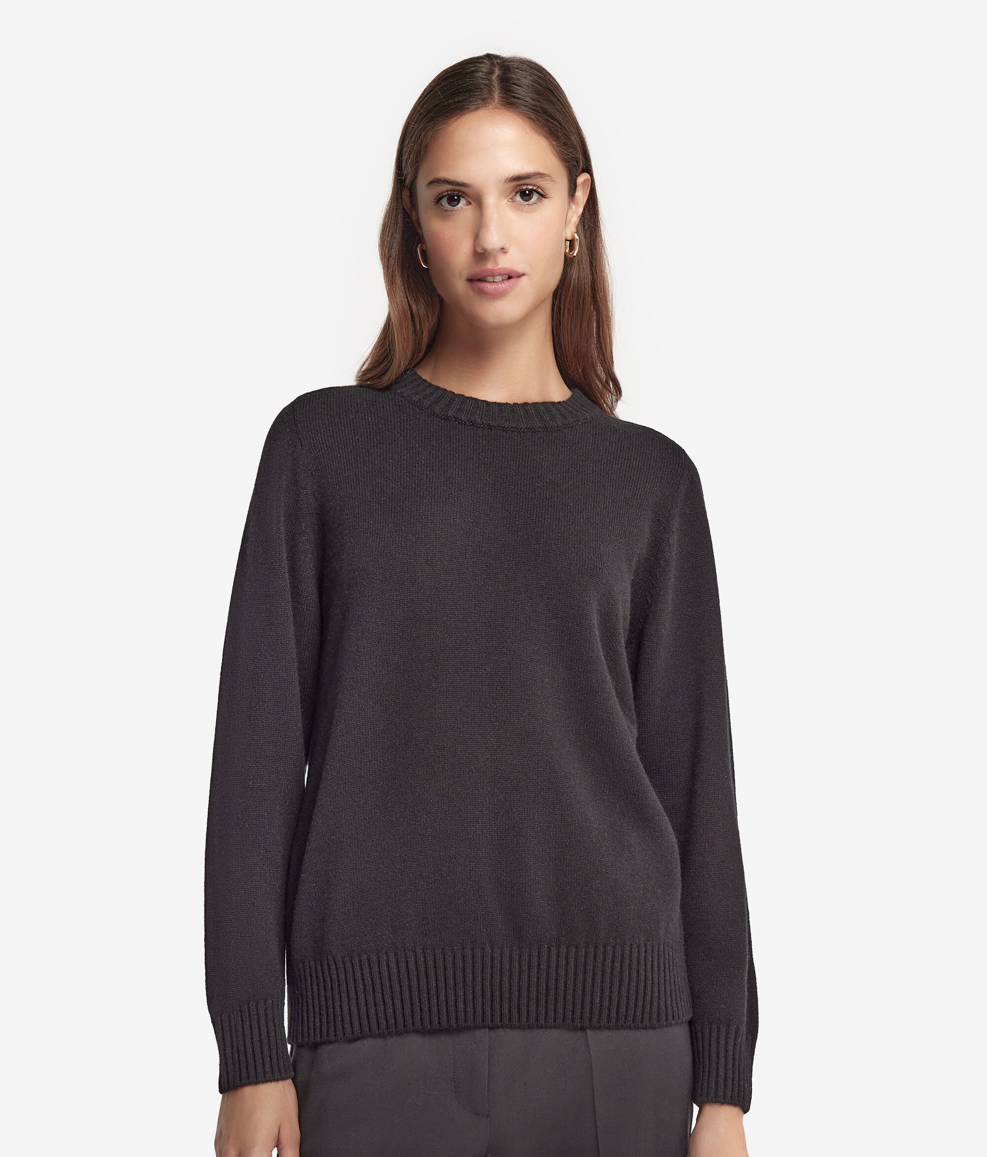 Ultrasoft Cashmere Crewneck Sweater with Set-in Sleeves