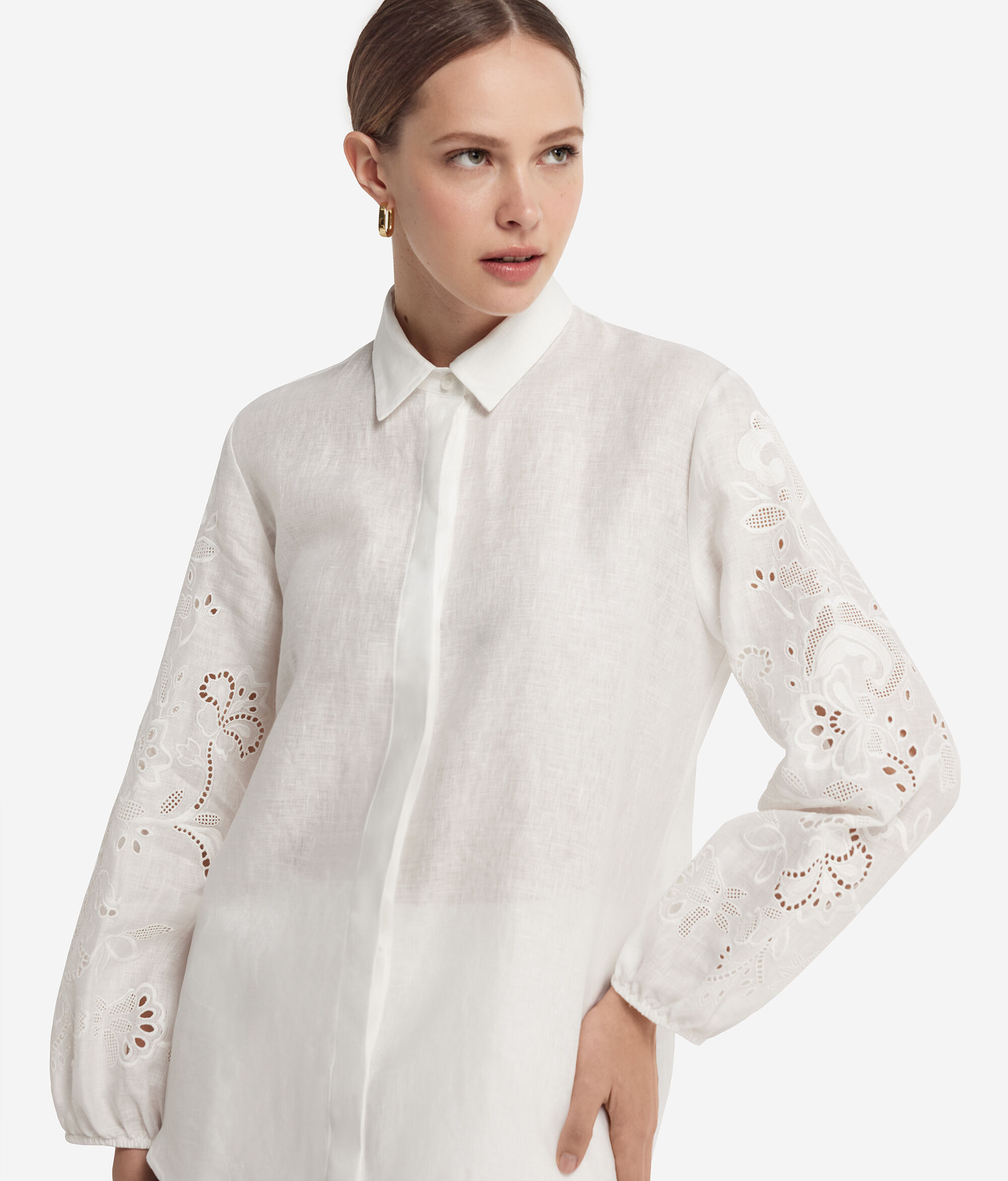 Embroidered linen shirt