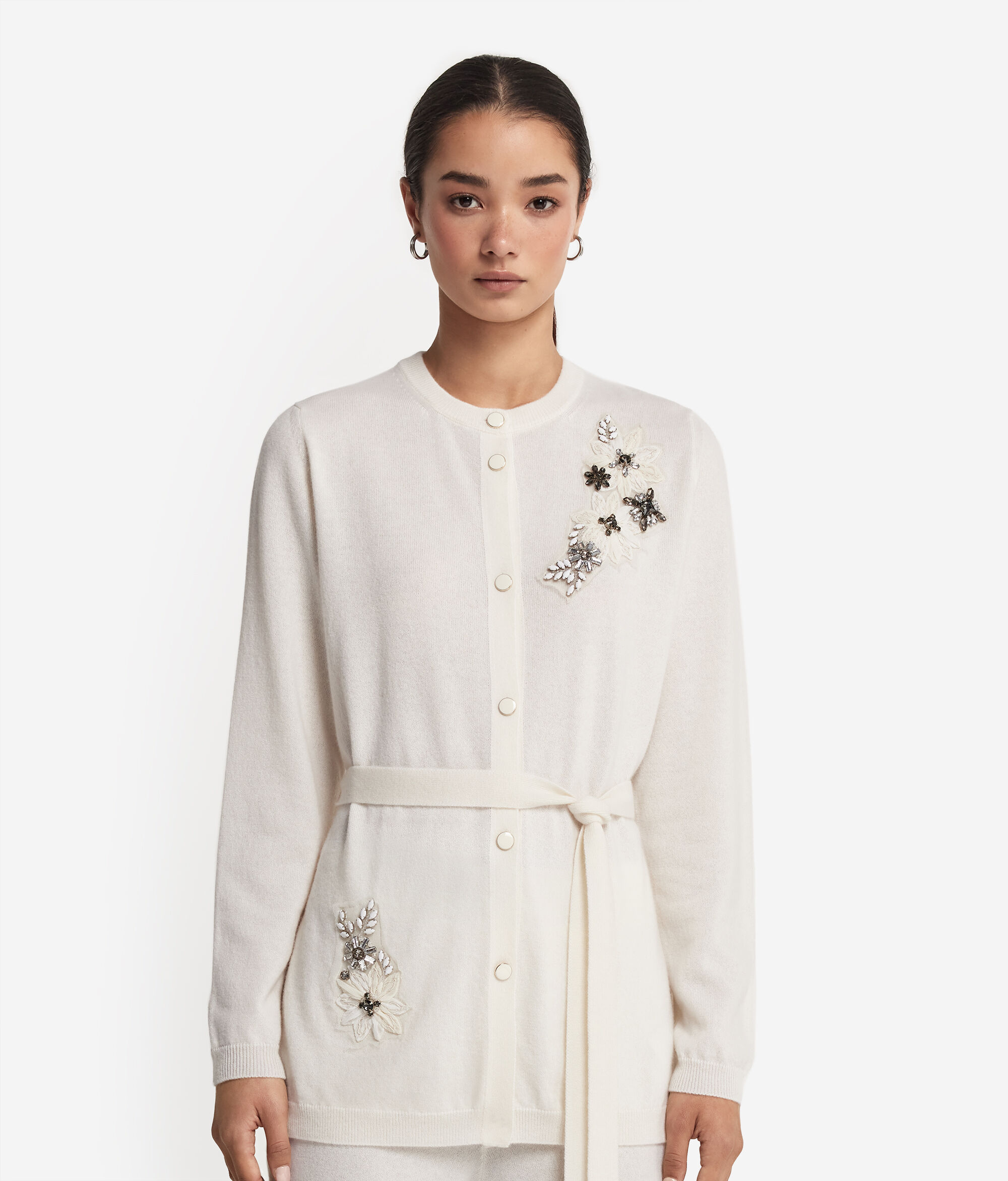 Cardigan aus Kaschmir mit Blumenstickerei