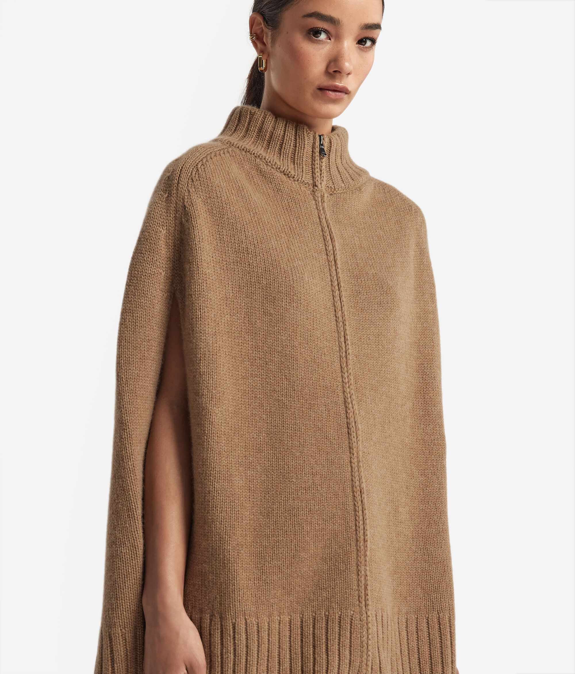 Capa com Fecho Completo em Ultrasoft Cashmere