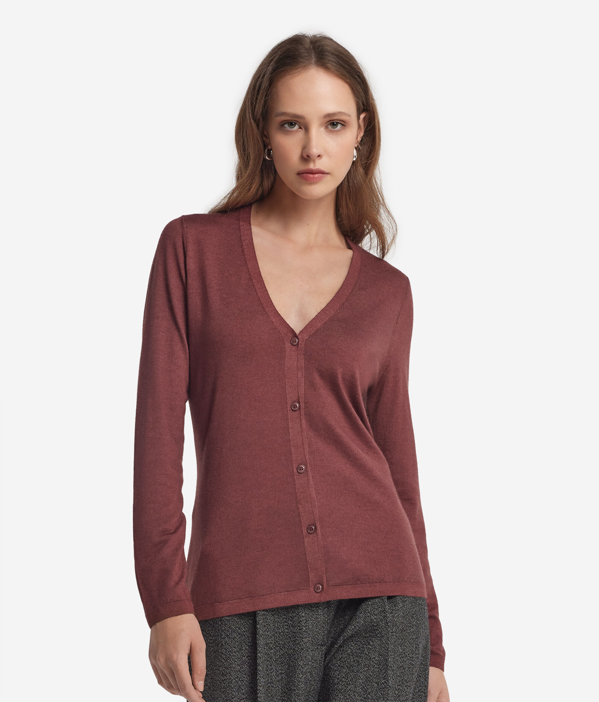 Rebeca con cuello de pico de cashmere ultrafine
