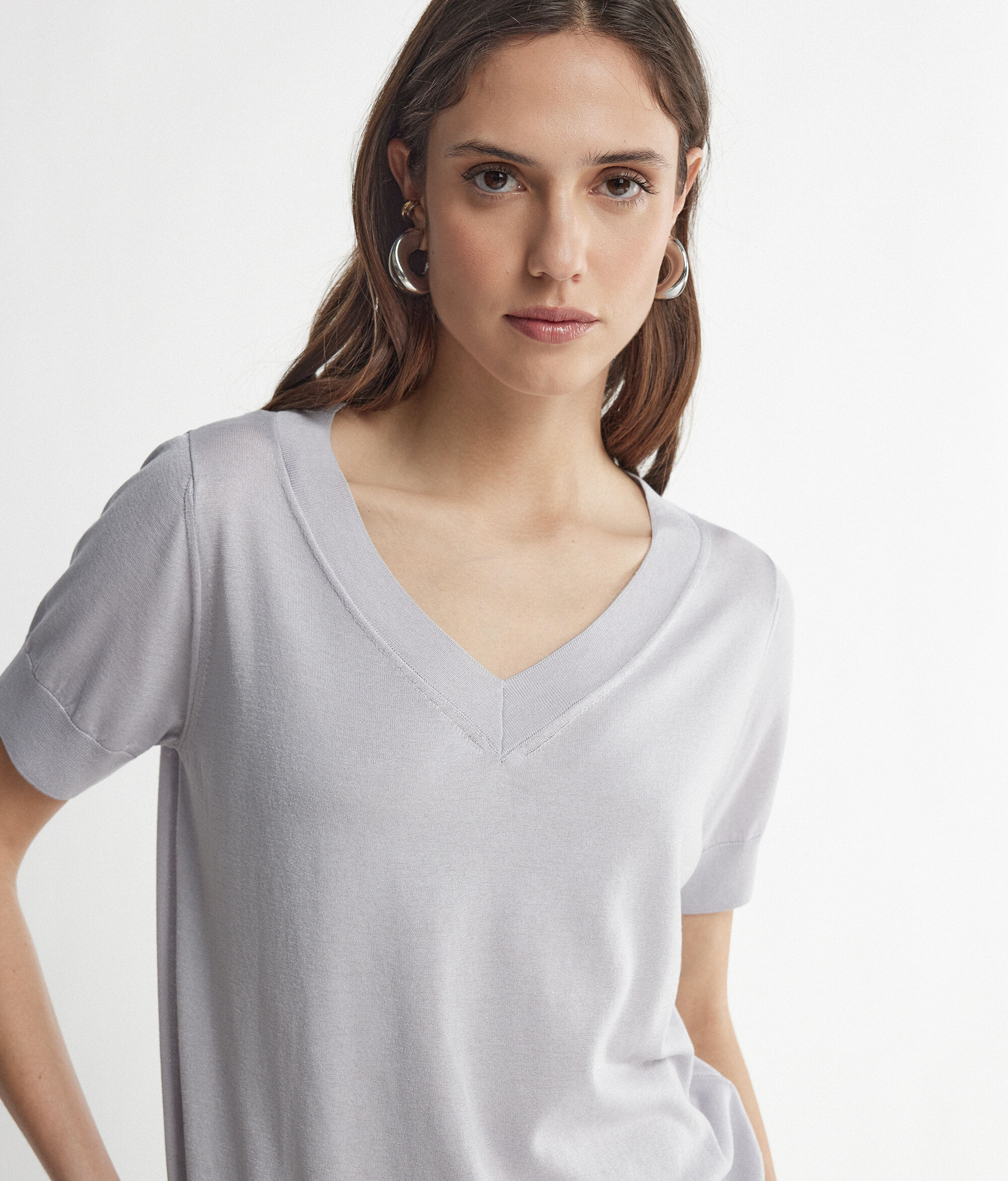Short-Sleeved V-Neck Silk and Cotton Jumper