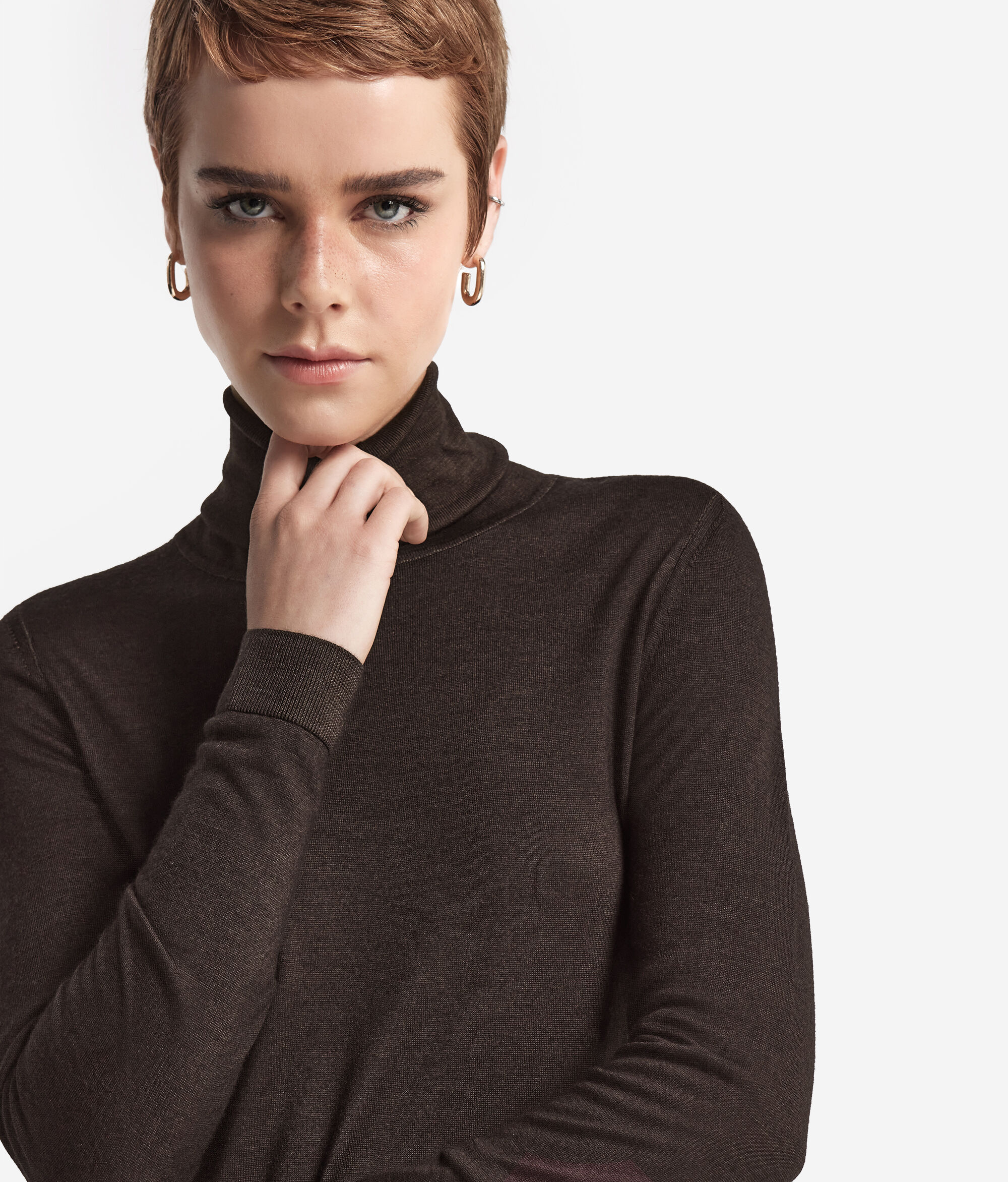 Jersey de cuello vuelto de cashmere ultrafine