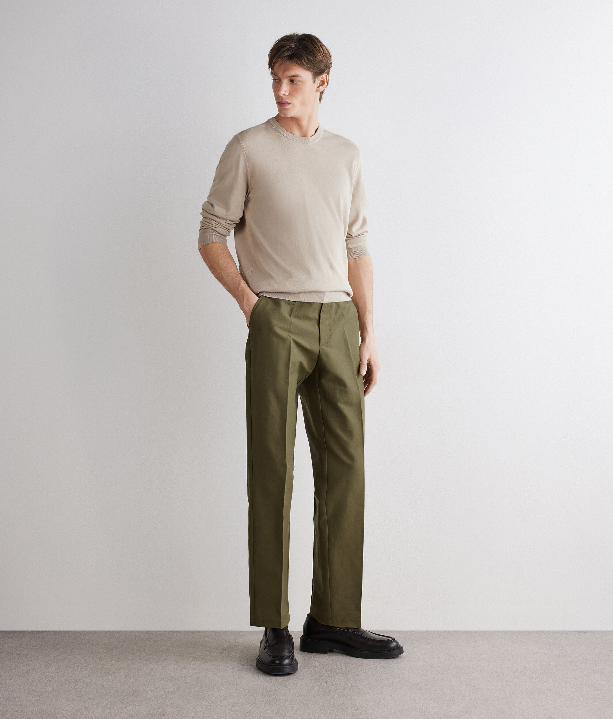 Pantalón de pernera ancha