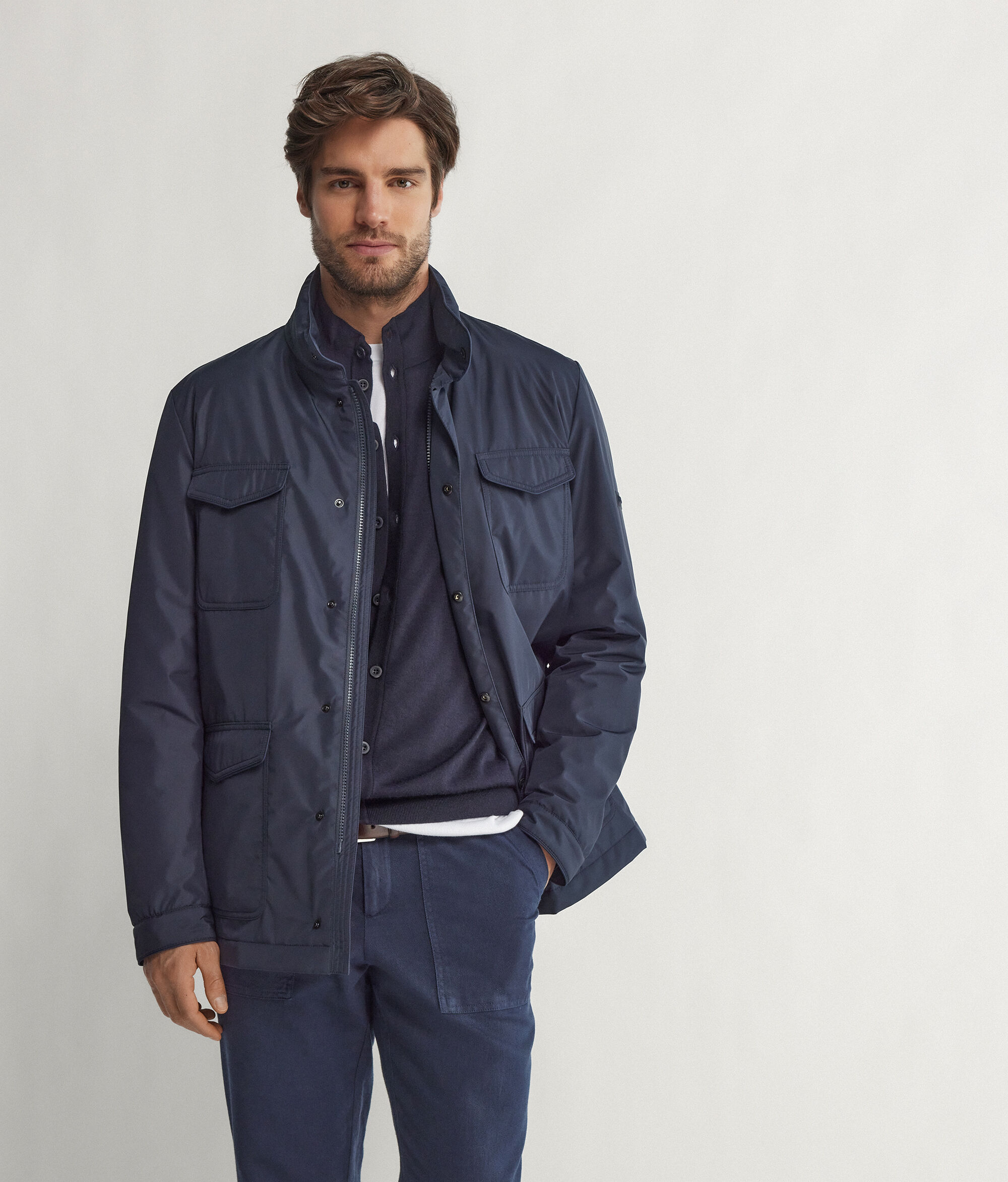 Safarijacke aus Funktionsgewebe mit Kaschmirfutter