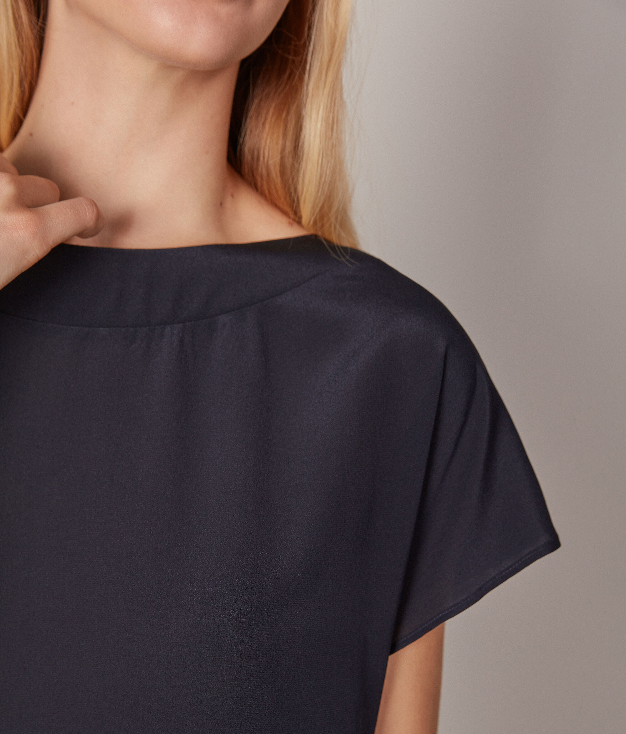 U-Boot-T-Shirt aus Seide und Modal