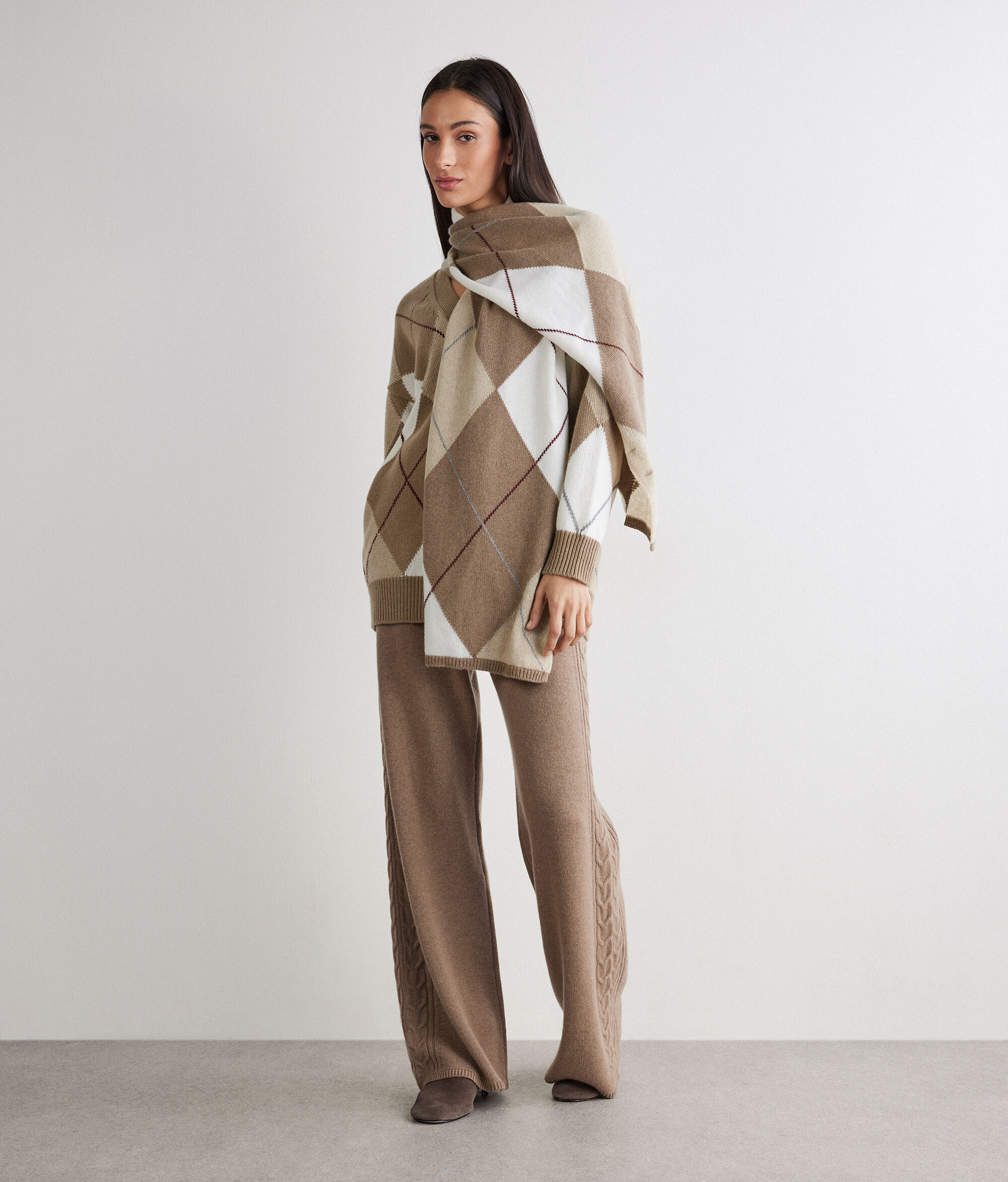 Stola aus Kaschmir Ultrasoft mit Rautenmuster