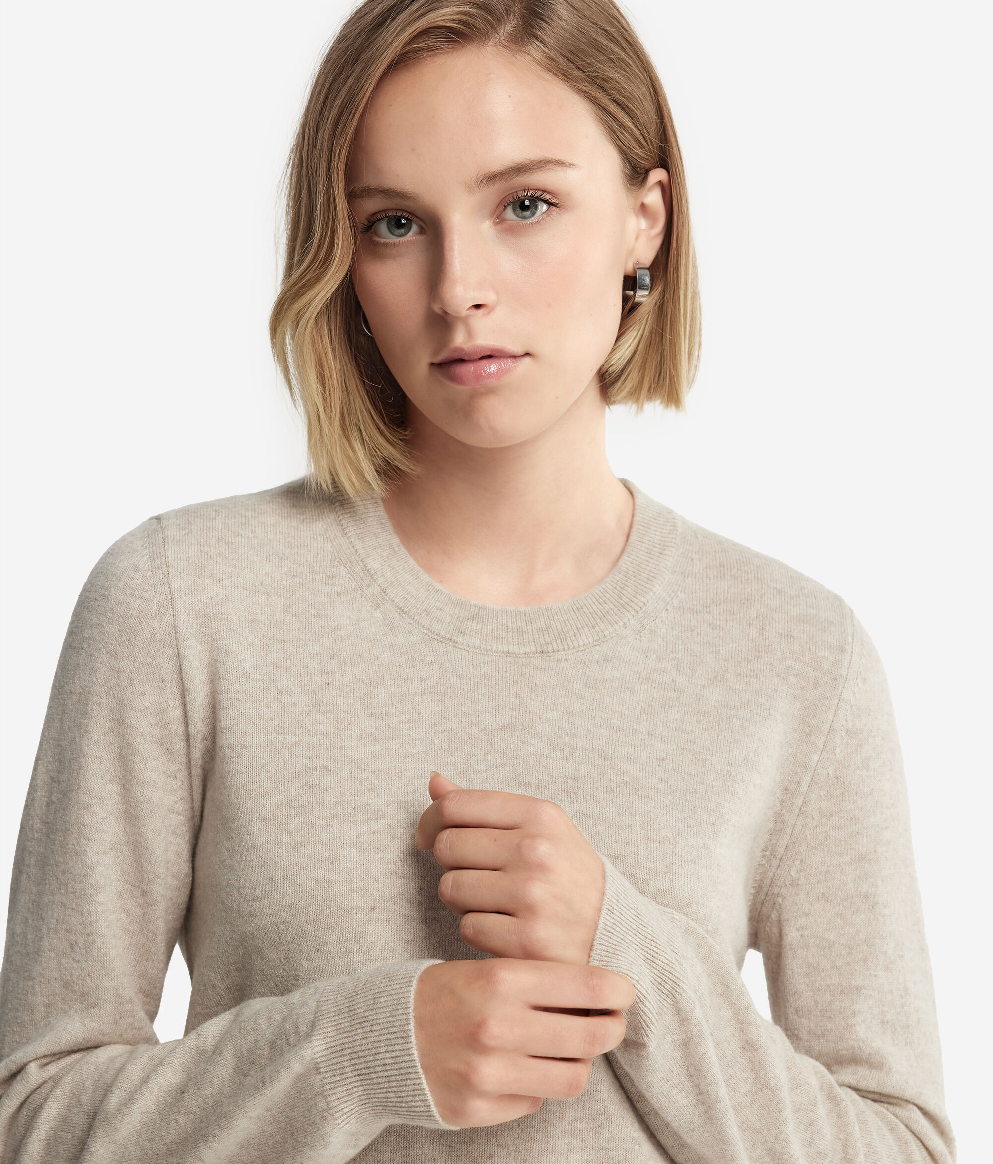 Long-Sleeved Ultrasoft Cashmere Round-Neck Jumper
