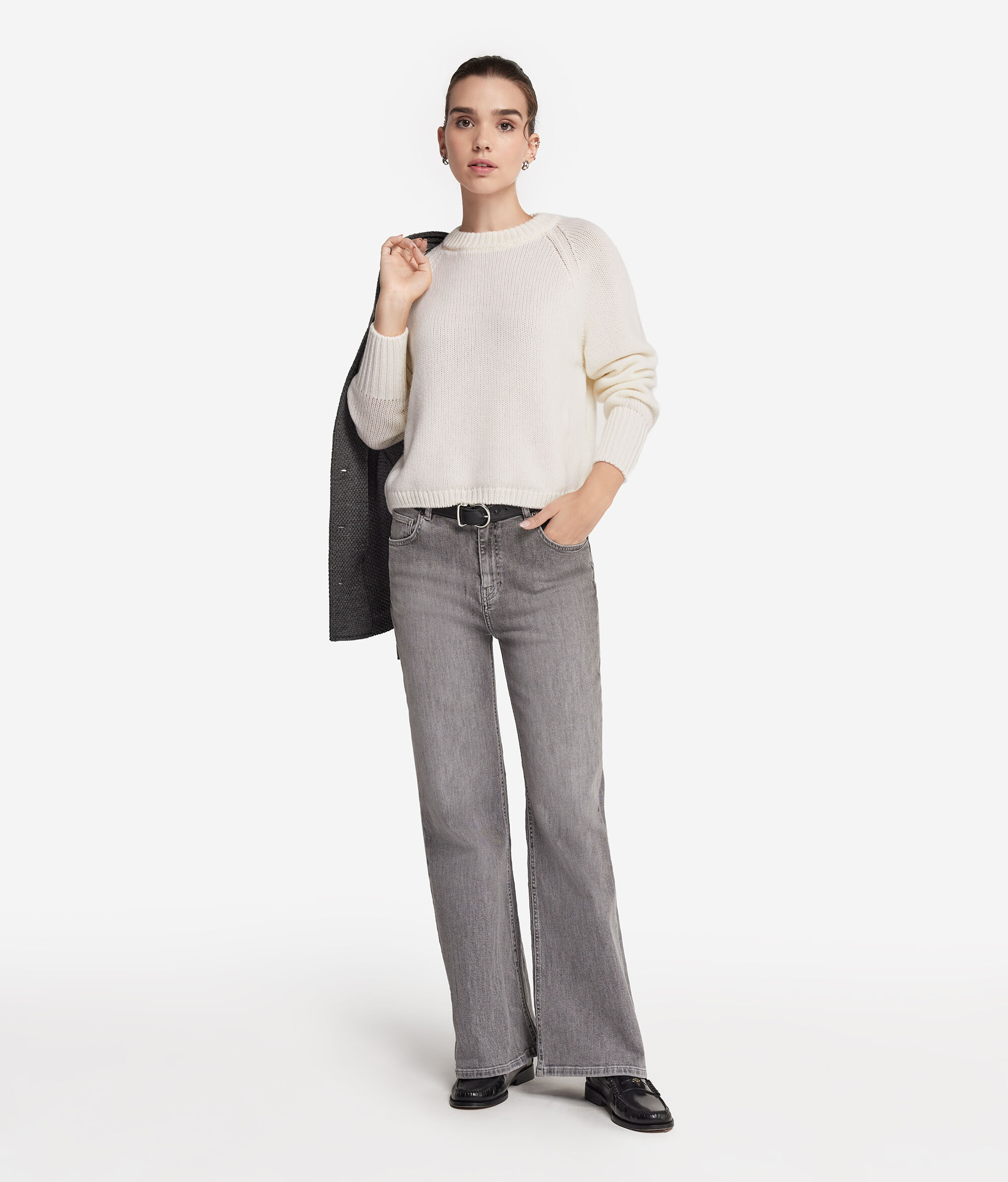 Bluză la Baza Gâtului din Cașmir Tricot